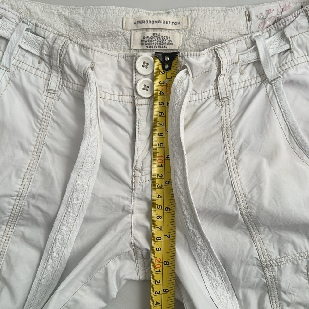 Abercrombie and Fitch Renee vintage Y2K white cropped cargo capri pants - Picture 10 of 13